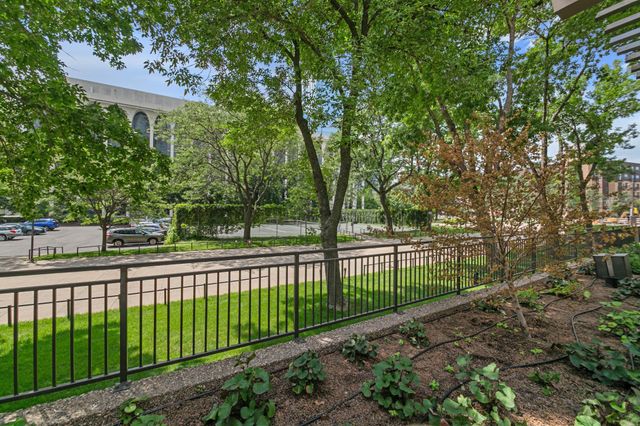 19 S 1st Street B801, Minneapolis, MN 55401