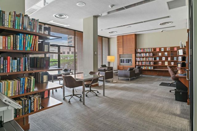 19 S 1st Street B801, Minneapolis, MN 55401