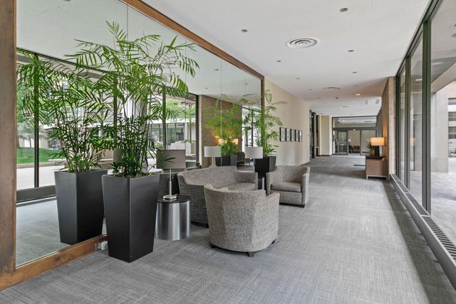 19 S 1st Street B801, Minneapolis, MN 55401