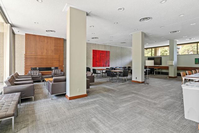 19 S 1st Street B801, Minneapolis, MN 55401