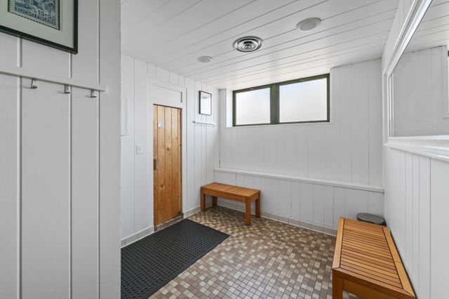 19 S 1st Street B801, Minneapolis, MN 55401