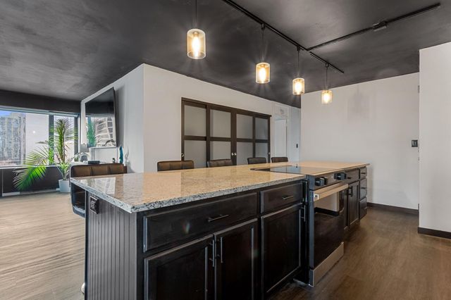 19 S 1st Street B801, Minneapolis, MN 55401