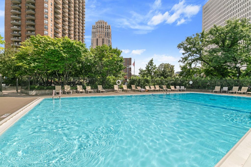 19 S 1st Street B801, Minneapolis, MN 55401