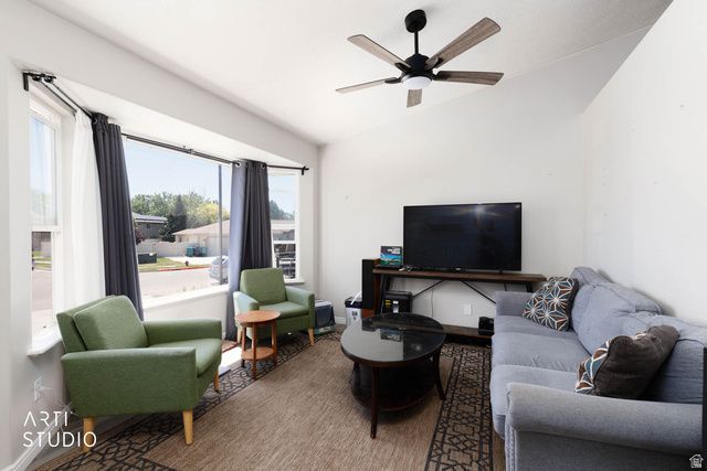 5277 S 3750 W, Roy, UT 84067