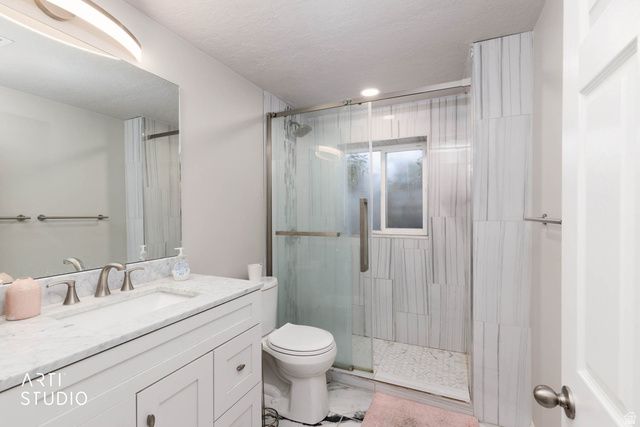 5277 S 3750 W, Roy, UT 84067