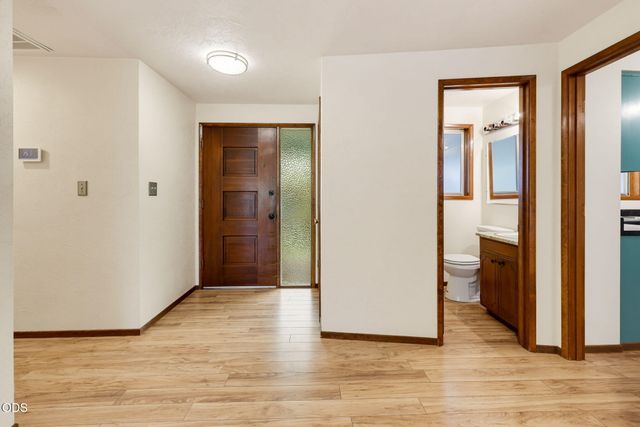 2354 Green Meadows Way, Ashland, OR 97520