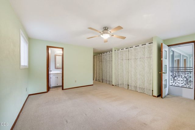 2354 Green Meadows Way, Ashland, OR 97520