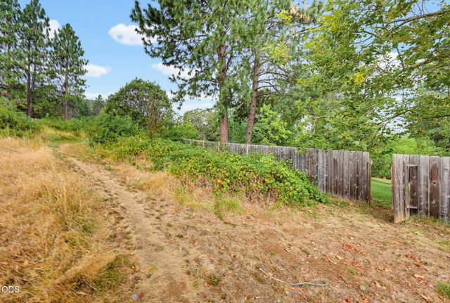 2354 Green Meadows Way, Ashland, OR 97520