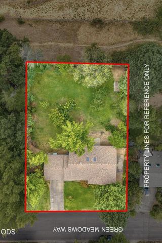 2354 Green Meadows Way, Ashland, OR 97520