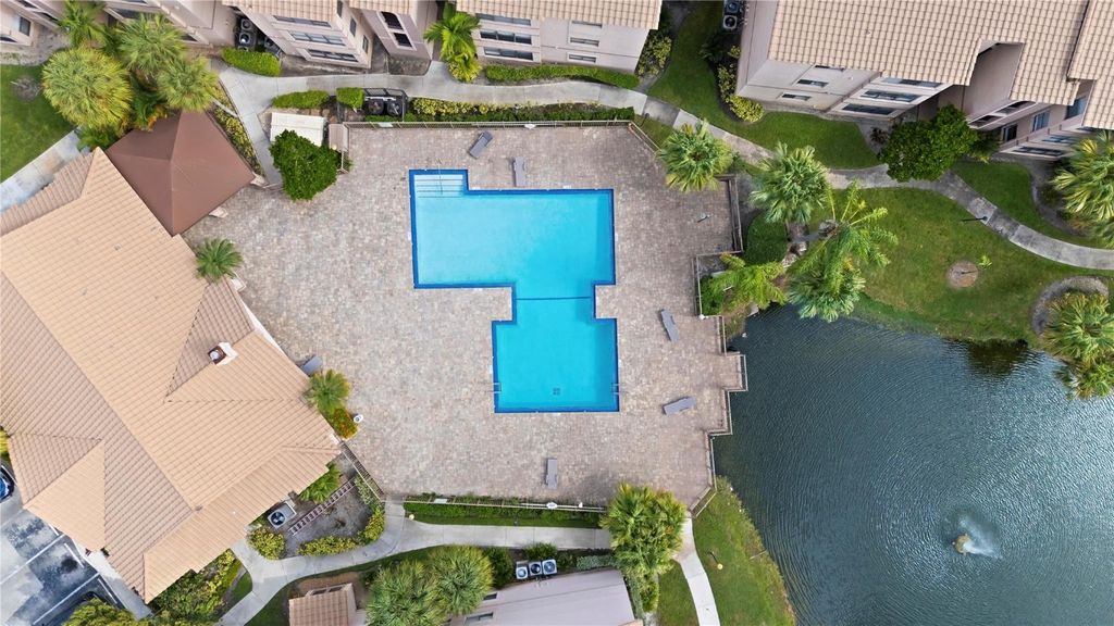 2906 S University Drive 10204, Davie, FL 33328