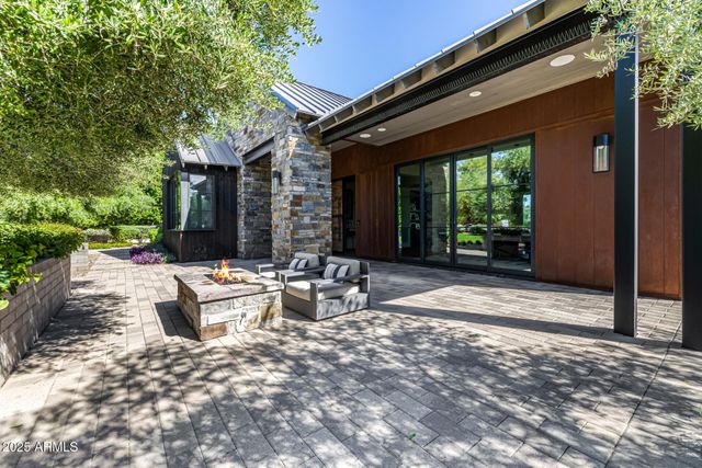 4535 N 49TH Place, Phoenix, AZ 85018