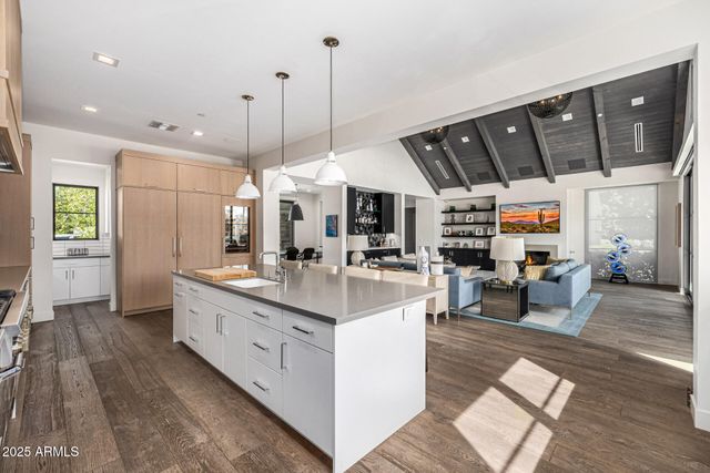 4535 N 49TH Place, Phoenix, AZ 85018