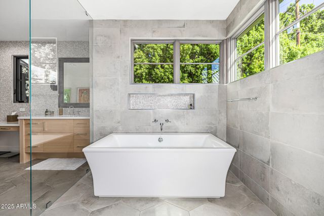 4535 N 49TH Place, Phoenix, AZ 85018