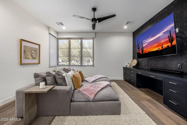 4535 N 49TH Place, Phoenix, AZ 85018