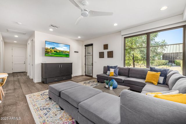 4535 N 49TH Place, Phoenix, AZ 85018