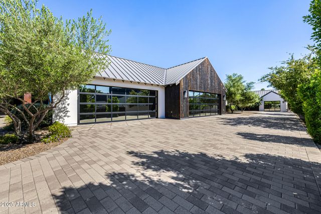 4535 N 49TH Place, Phoenix, AZ 85018