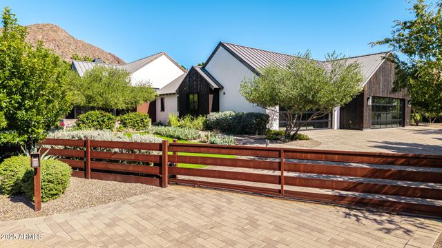 4535 N 49TH Place, Phoenix, AZ 85018