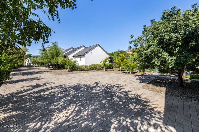 4535 N 49TH Place, Phoenix, AZ 85018