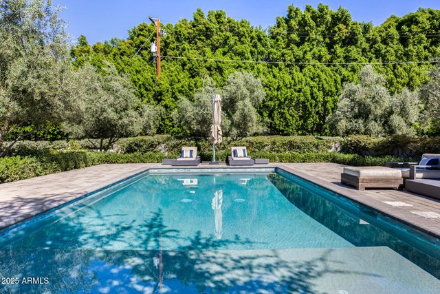 4535 N 49TH Place, Phoenix, AZ 85018