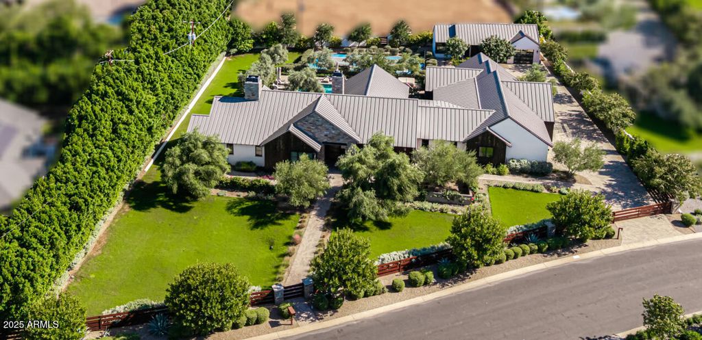 4535 N 49TH Place, Phoenix, AZ 85018