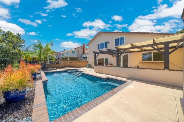 27512 Soncillo, Mission Viejo, CA 92691