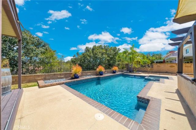 27512 Soncillo, Mission Viejo, CA 92691