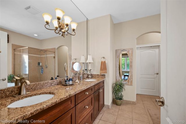 32407 Maria Court, Livonia, MI 48152