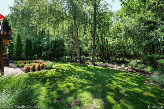 32407 Maria Court, Livonia, MI 48152
