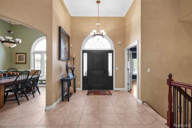 32407 Maria Court, Livonia, MI 48152
