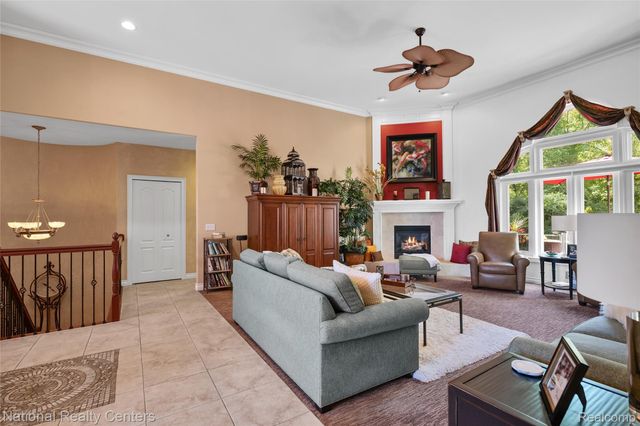 32407 Maria Court, Livonia, MI 48152