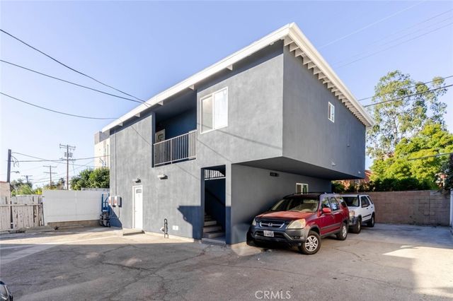 14713 Sylvan Street, Van Nuys, CA 91411