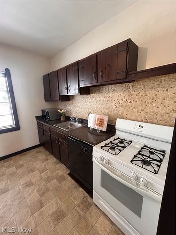 1707 W 31st Place, Cleveland, OH 44113