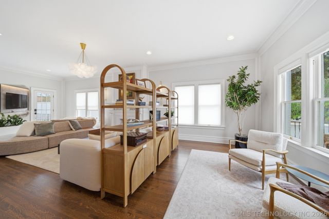 1615 S Owasso Avenue, Tulsa, OK 74120