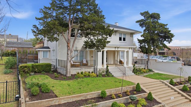 1615 S Owasso Avenue, Tulsa, OK 74120