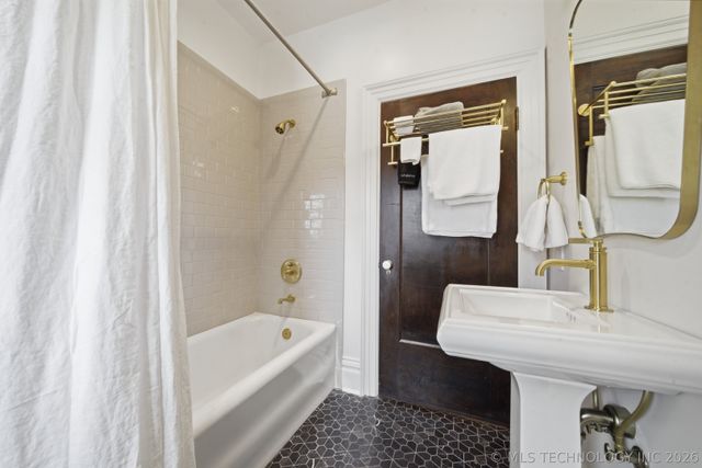 1615 S Owasso Avenue, Tulsa, OK 74120