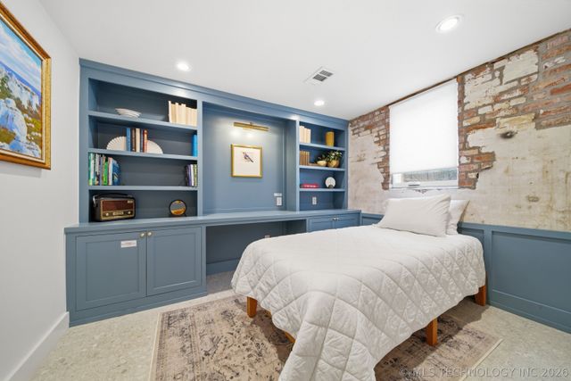 1615 S Owasso Avenue, Tulsa, OK 74120