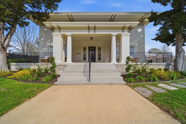 1615 S Owasso Avenue, Tulsa, OK 74120