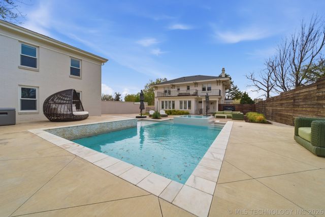 1615 S Owasso Avenue, Tulsa, OK 74120