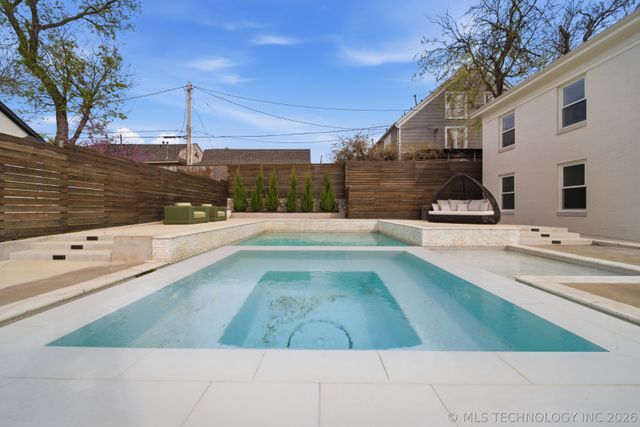 1615 S Owasso Avenue, Tulsa, OK 74120