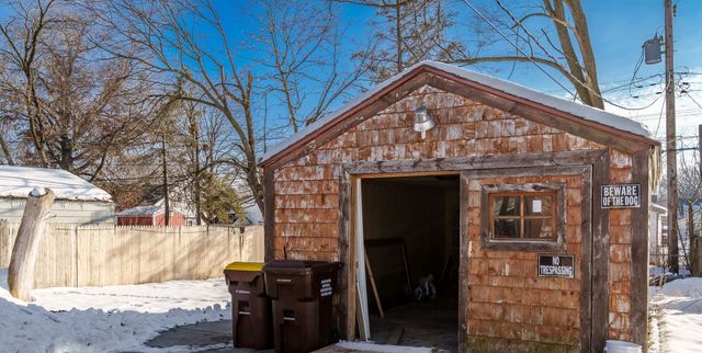 2004 Sauber Avenue, Rockford, IL 61103