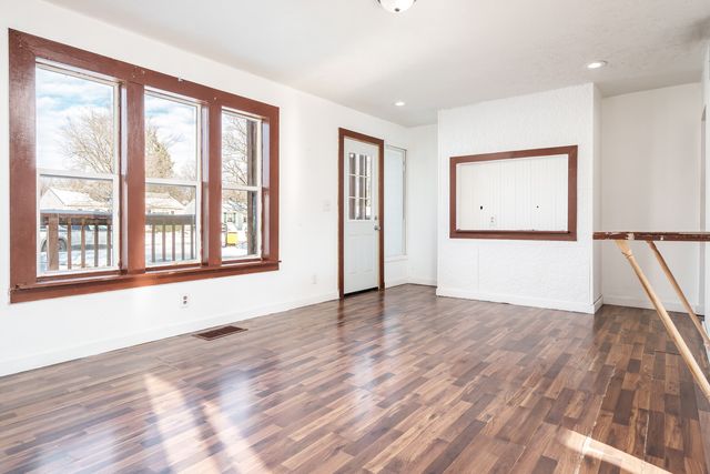 2004 Sauber Avenue, Rockford, IL 61103