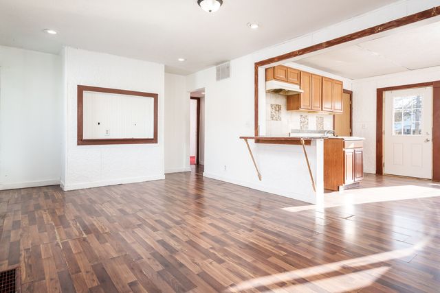 2004 Sauber Avenue, Rockford, IL 61103