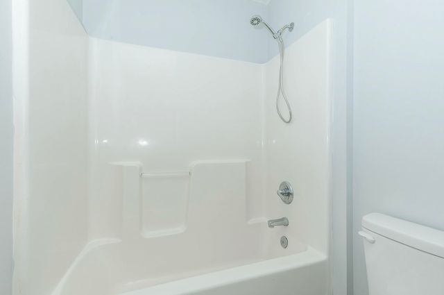 2905 SE Stone Ridge Street, Grimes, IA 50111