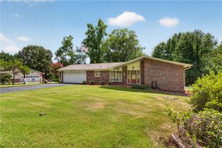 135 Brookhaven Circle, Seneca, SC 29672