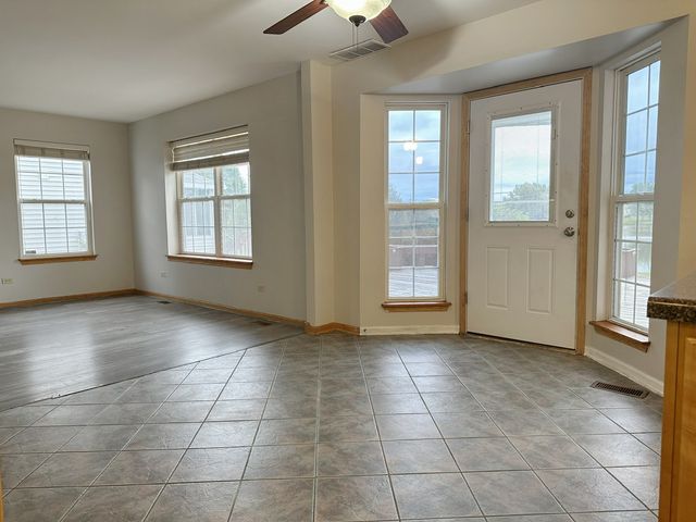 1907 Ridge Moor Drive, Plainfield, IL 60586