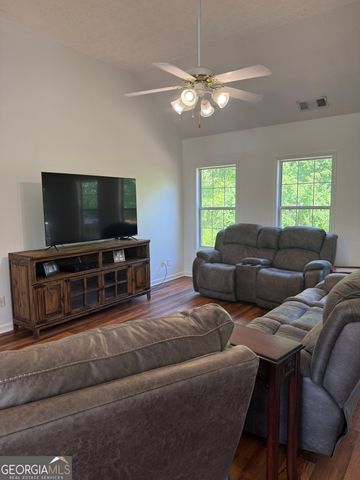 160 Logans Drive SE, Milledgeville, GA 31061