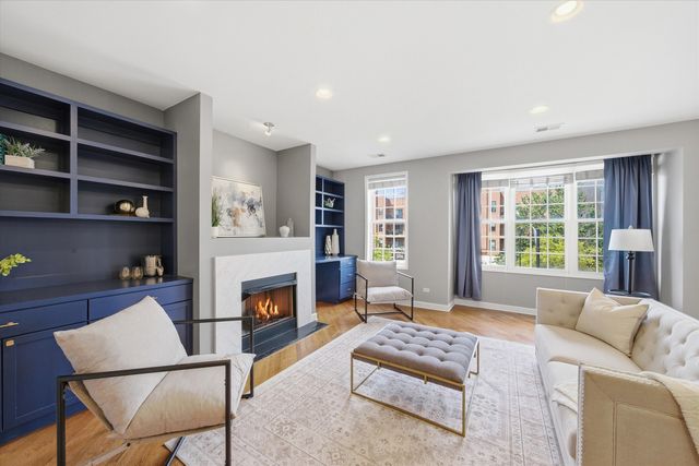 2035 W Division Street 3, Chicago, IL 60622