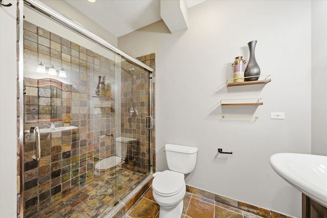 2035 W Division Street 3, Chicago, IL 60622