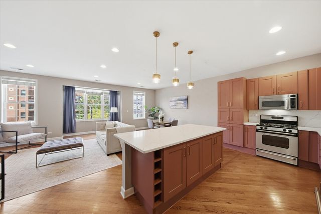 2035 W Division Street 3, Chicago, IL 60622