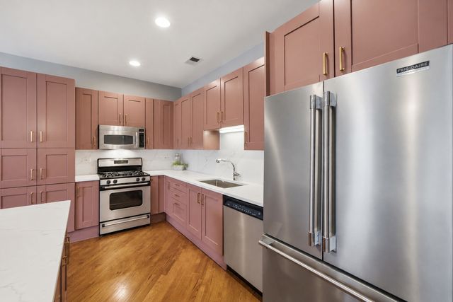 2035 W Division Street 3, Chicago, IL 60622